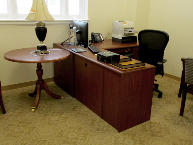 Christopher Newport University Office 1